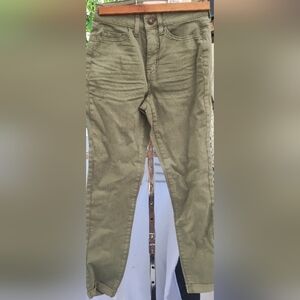high rise curvy crop size 0/2 w. Kohls
